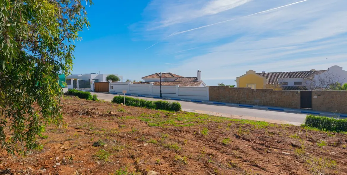 Venta de parcela residencial en Manilva 17