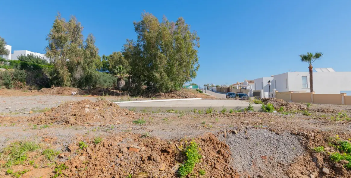 Venta de parcela residencial en Manilva 25