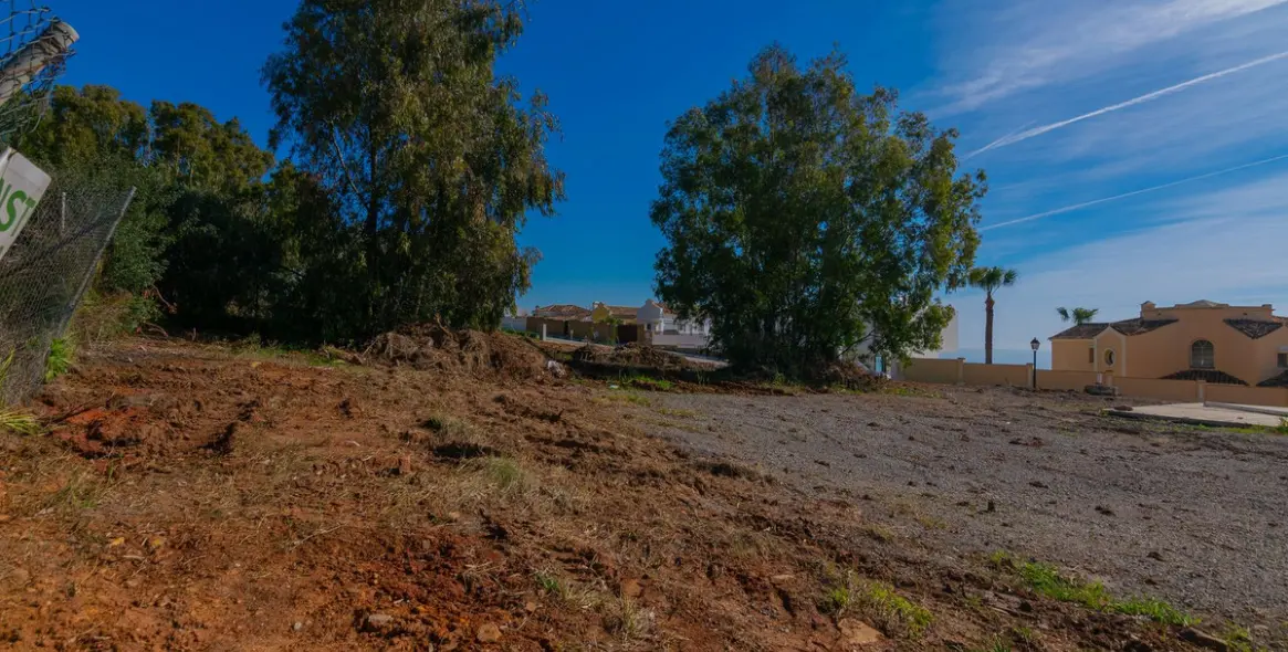 Venta de parcela residencial en Manilva 27