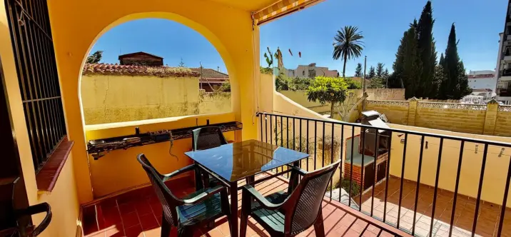 Venta de apartamento en planta media en Torremolinos 0