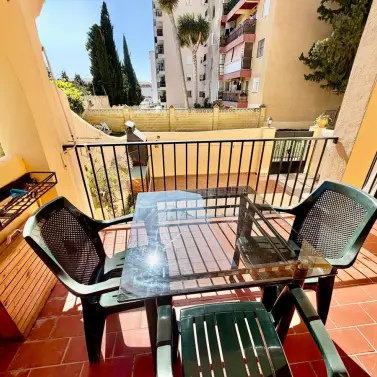 Venta de apartamento en planta media en Torremolinos