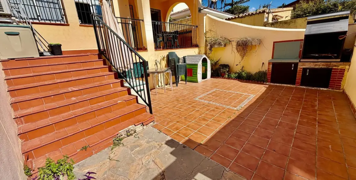 Venta de apartamento en planta media en Torremolinos 4