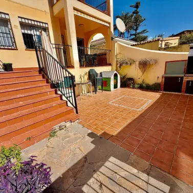 Venta de apartamento en planta media en Torremolinos