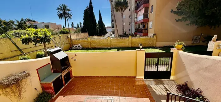 Venta de apartamento en planta media en Torremolinos 4