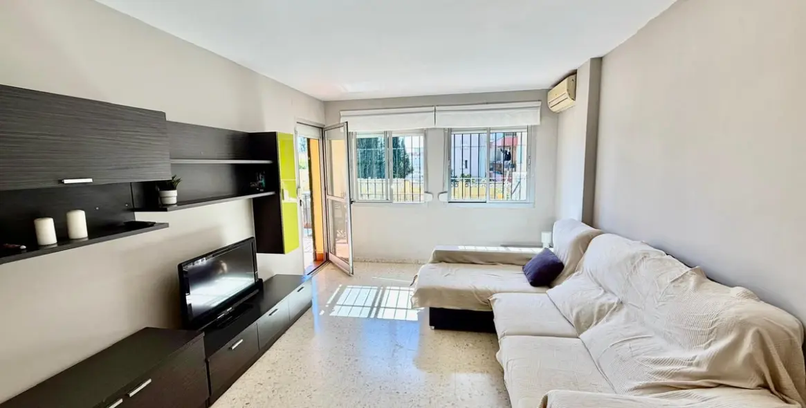 Venta de apartamento en planta media en Torremolinos 8