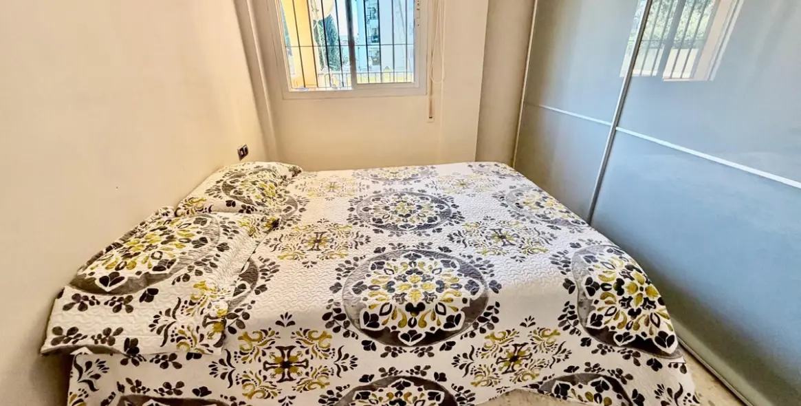 Venta de apartamento en planta media en Torremolinos 16