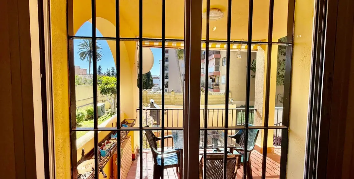 Venta de apartamento en planta media en Torremolinos 17