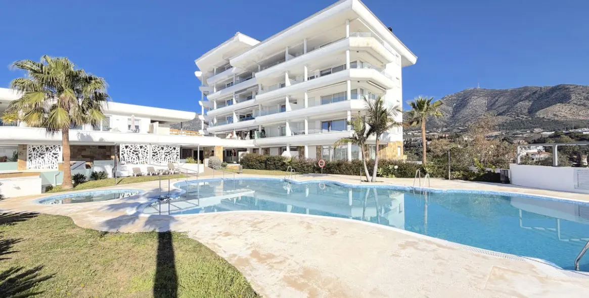 Venta de apartamento en planta media en Torreblanca 3