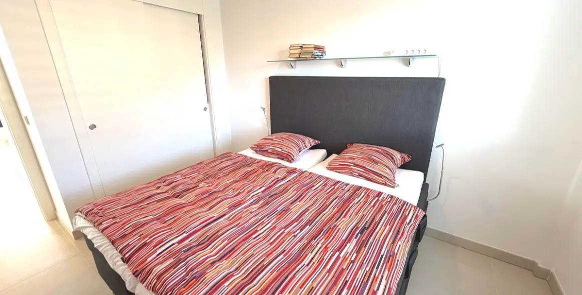 Venta de apartamento en planta media en Torreblanca 24