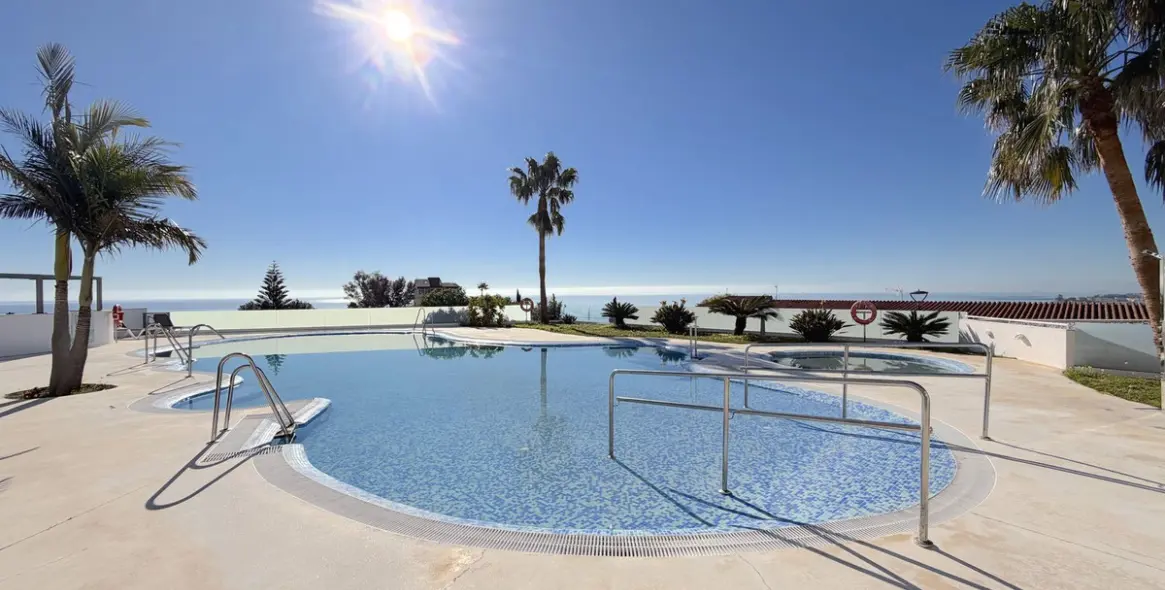 Venta de apartamento en planta media en Torreblanca 37