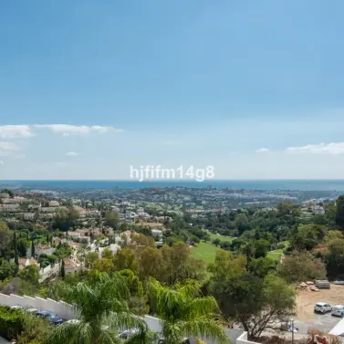 Venta de ático dúplex en Benahavís