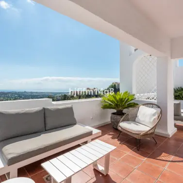 Venta de ático dúplex en Benahavís