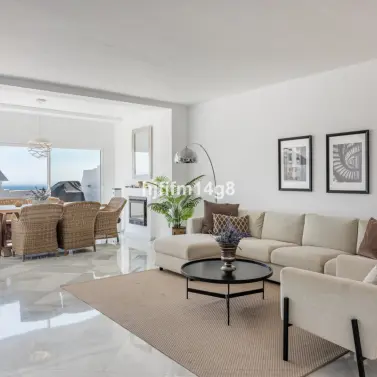 Venta de ático dúplex en Benahavís