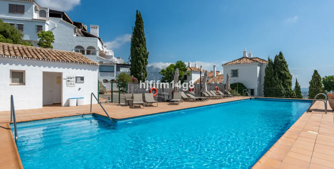 Venta de ático dúplex en Benahavís 27