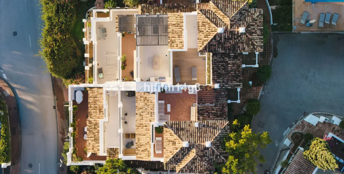 Venta de ático dúplex en Benahavís 31