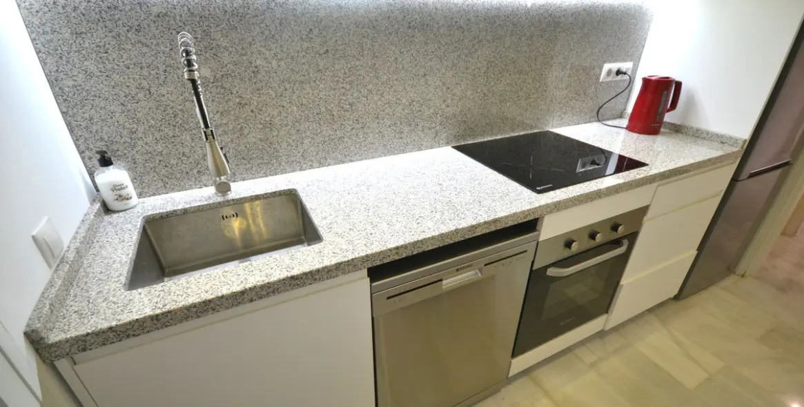 Sale of ground floor apartment in Calahonda 39