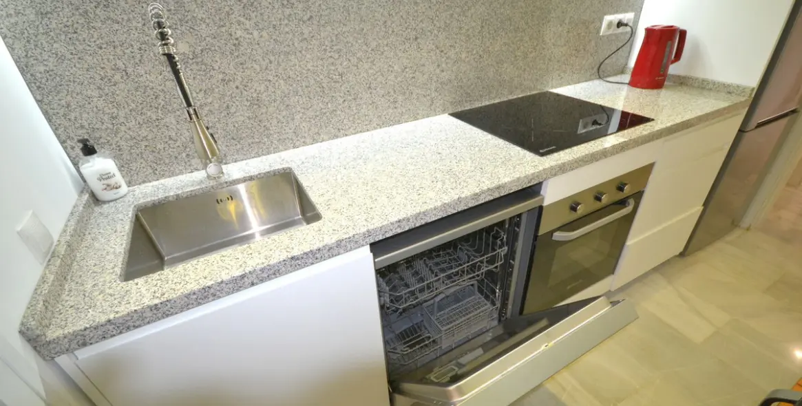 Sale of ground floor apartment in Calahonda 40