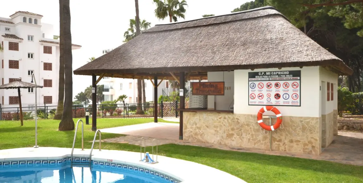 Sale of ground floor apartment in Calahonda 60