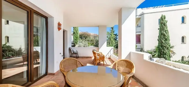 Sale of middle floor apartment in Mijas Golf 3