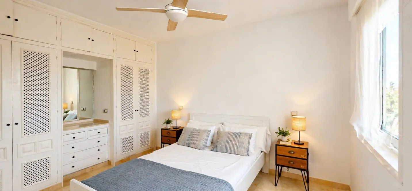 Sale of middle floor apartment in Atalaya 4