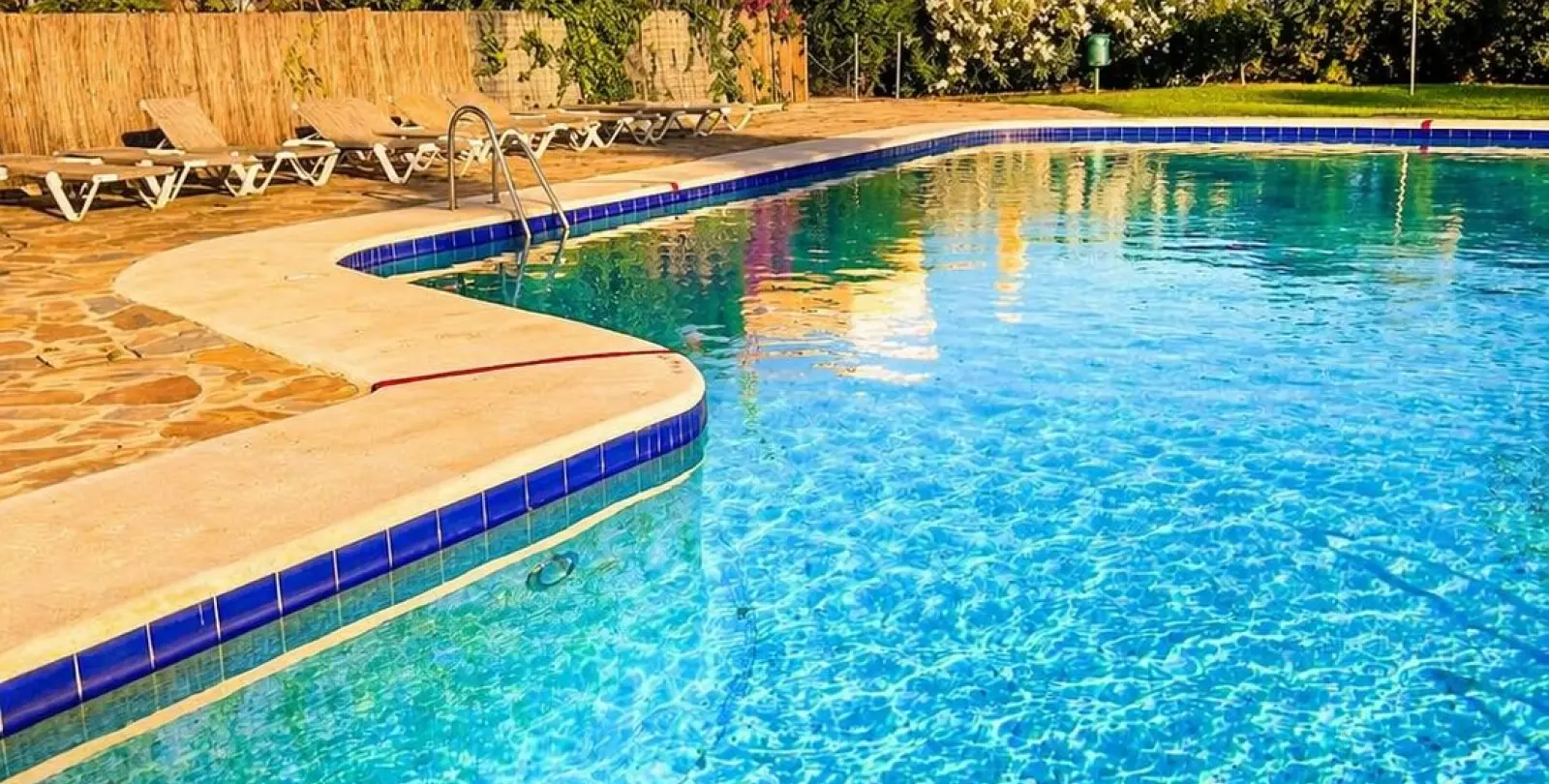 Sale of middle floor apartment in Atalaya 14