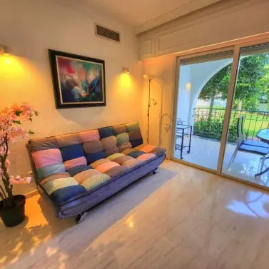 Sale of ground floor apartment in Estepona