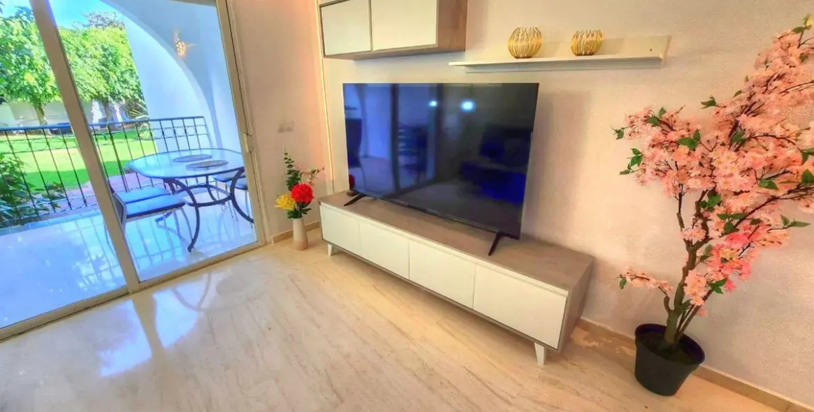 Sale of ground floor apartment in Estepona 6