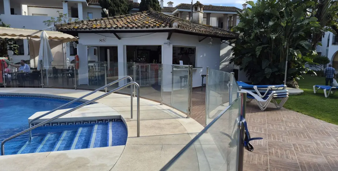 Sale of ground floor apartment in Estepona 20