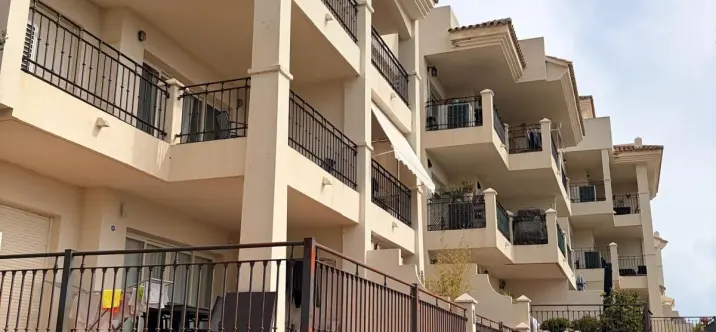 Venta de apartamento en planta media en Mijas 0
