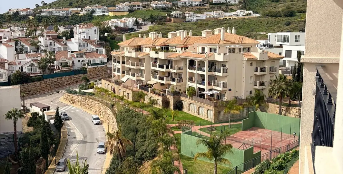 Продажа апартаментов на среднем этаже в Mijas 21