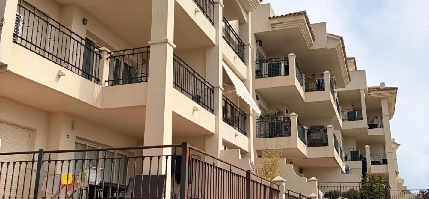 Sale of middle floor apartment in Mijas 0