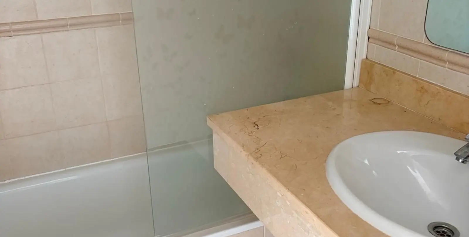 Sale of middle floor apartment in Mijas 15