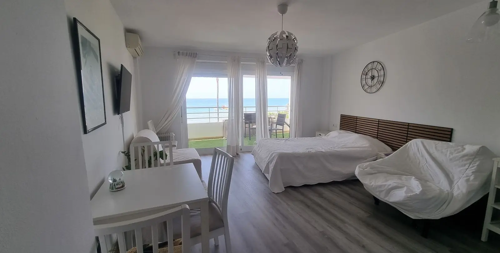Sale of studio in Calahonda 6
