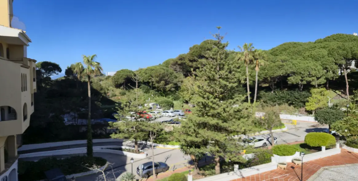 Sale of penthouse in Puerto de Cabopino 2