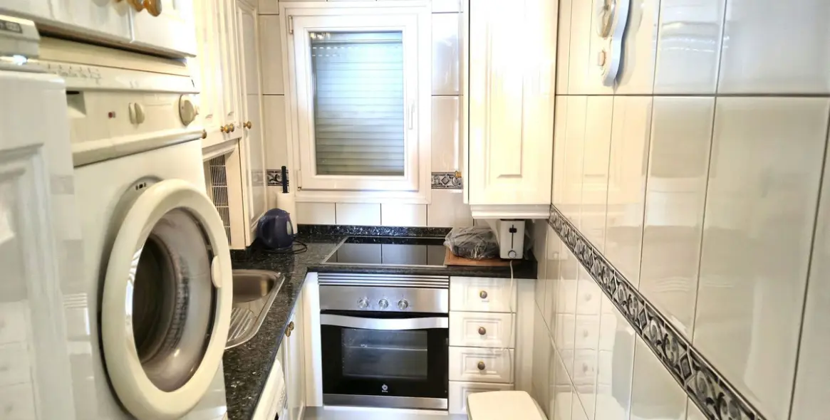 Sale of penthouse in Puerto de Cabopino 5