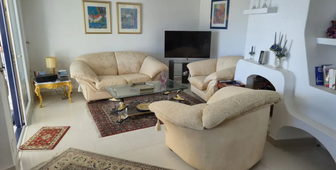 Sale of penthouse in Puerto de Cabopino 23