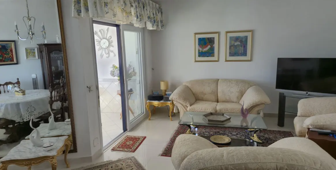 Sale of penthouse in Puerto de Cabopino 25