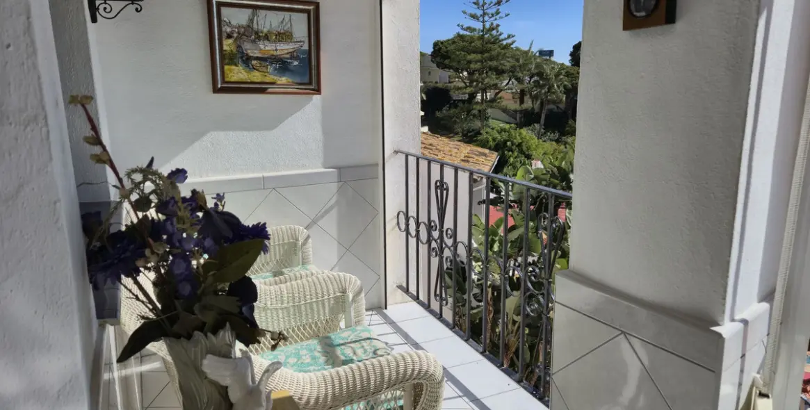 Sale of penthouse in Puerto de Cabopino 27