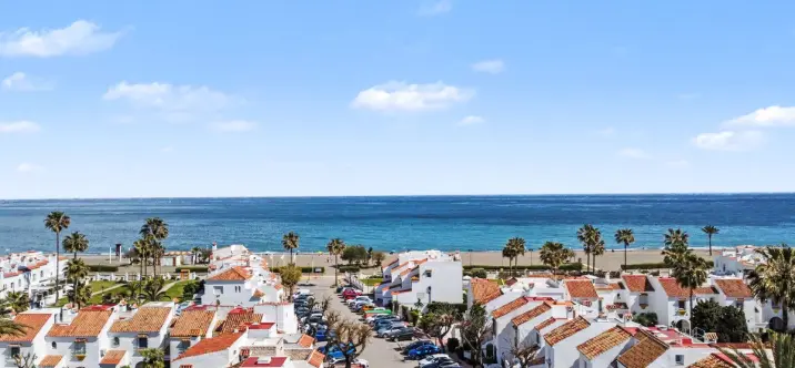 Продажа таунхауса в Casares Playa 0