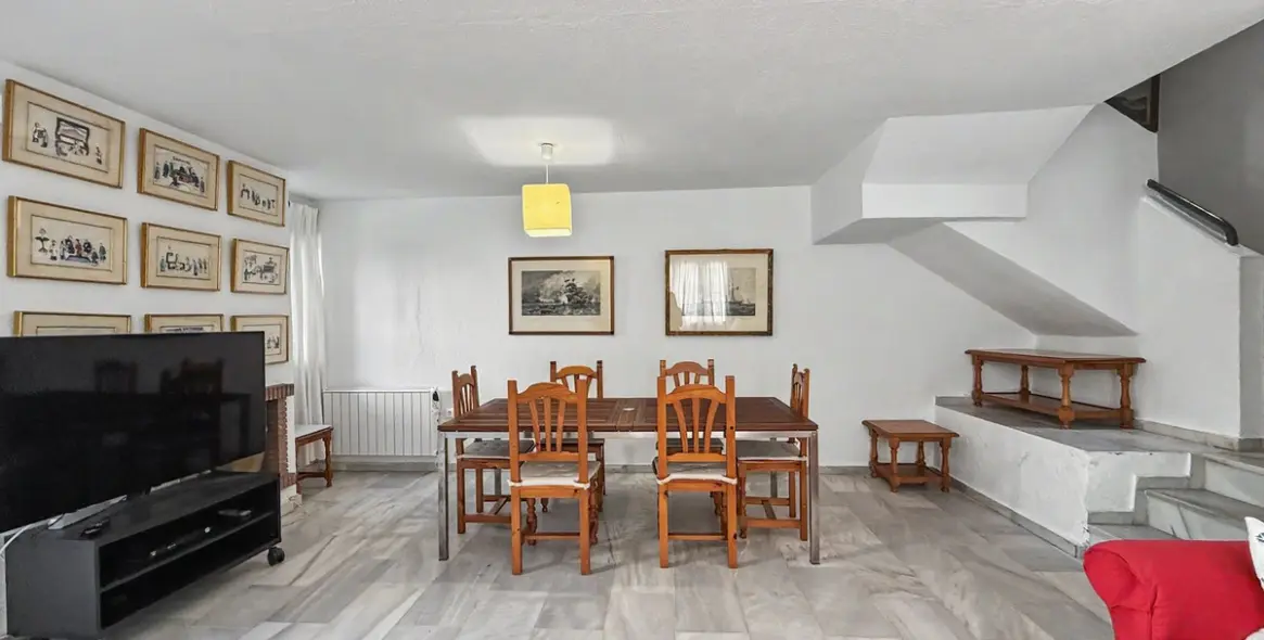 Sale of townhouse in Casares Playa 3