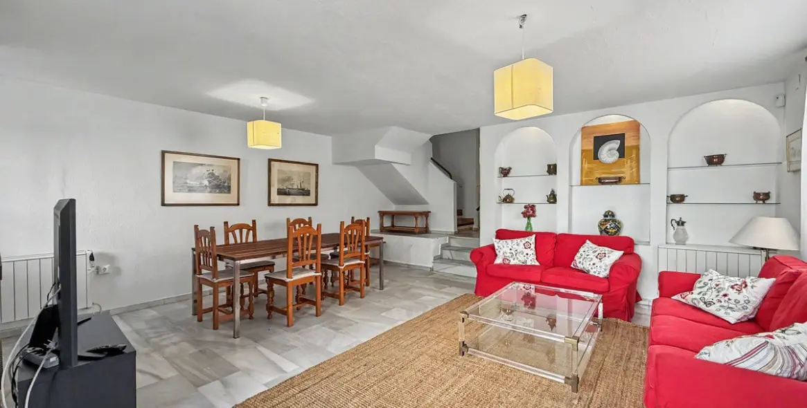 Sale of townhouse in Casares Playa 5