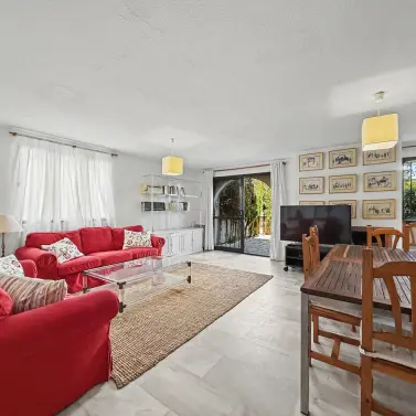 Продажа таунхауса в Casares Playa