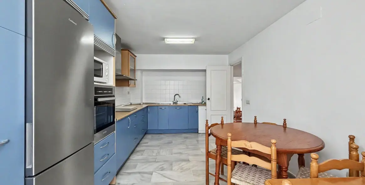 Sale of townhouse in Casares Playa 9