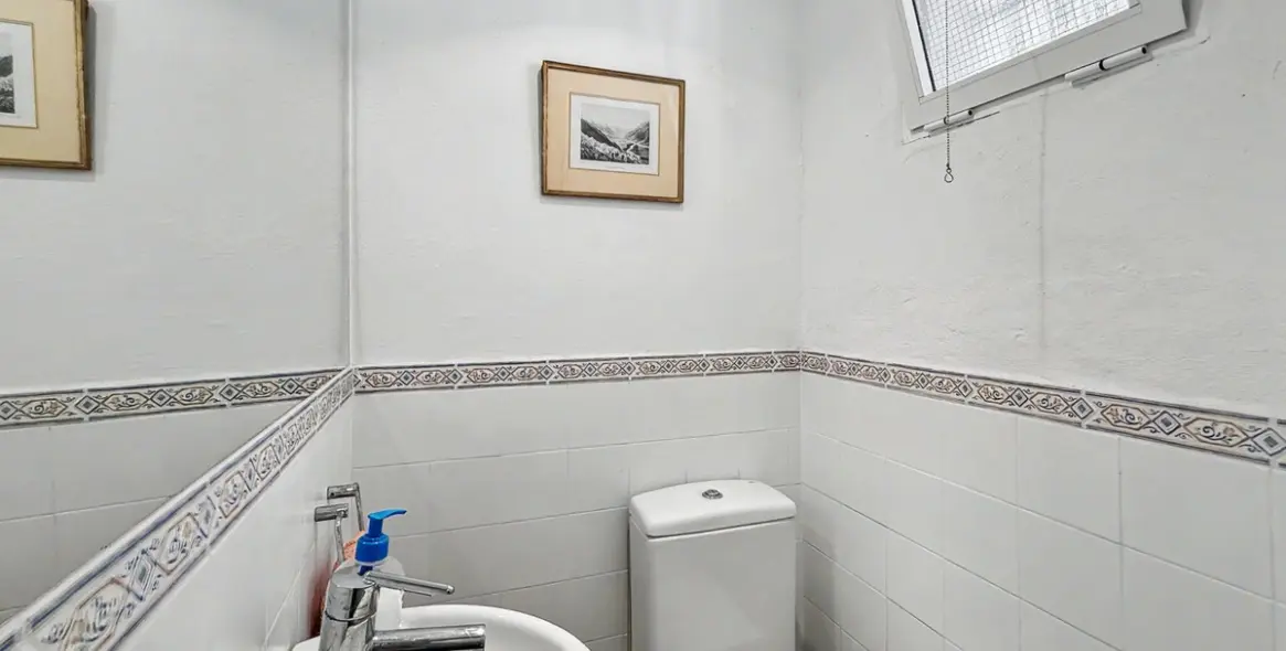 Sale of townhouse in Casares Playa 16