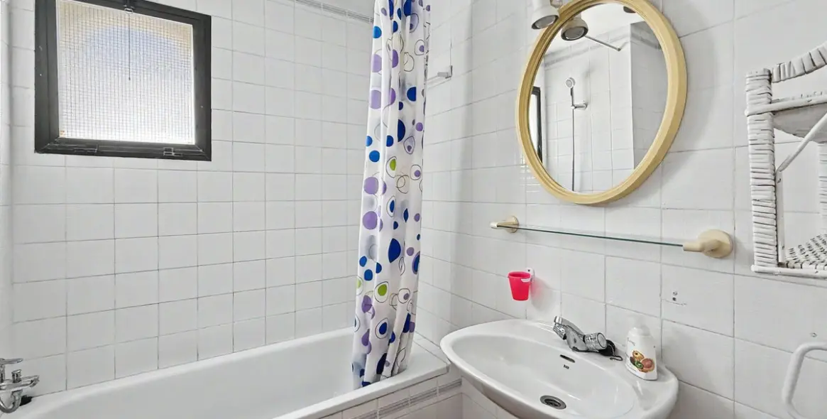 Sale of townhouse in Casares Playa 25