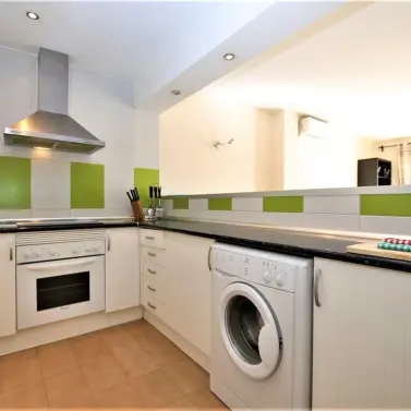 Venta de apartamento en planta media en Estepona