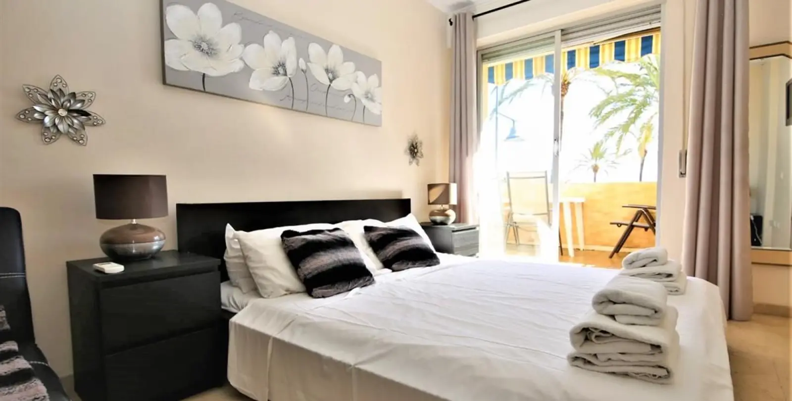Продажа апартаментов на среднем этаже в Estepona 5