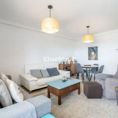 Sale of middle floor apartment in Selwo