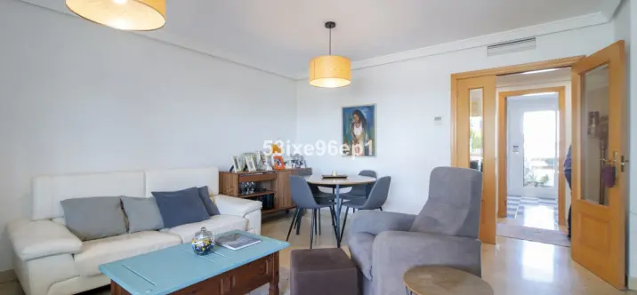 Sale of middle floor apartment in Selwo 2