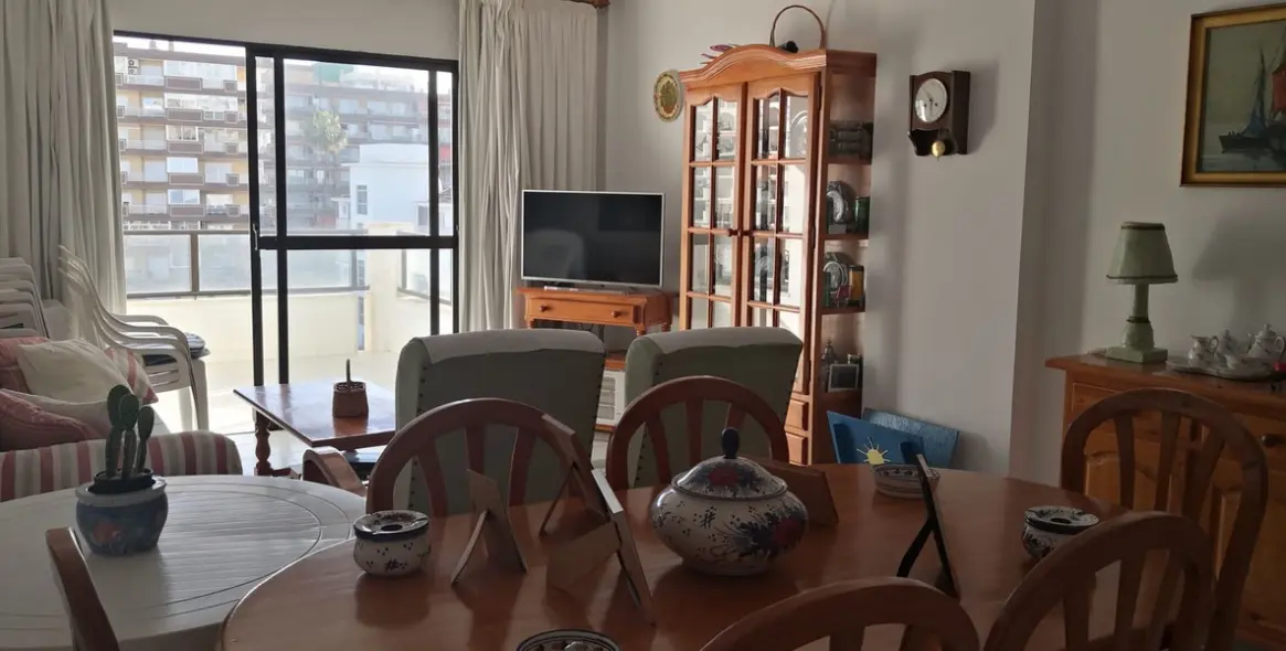 Sale of middle floor apartment in Fuengirola 8